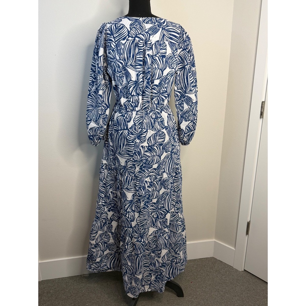 Lilly Pulitzer Blue White Deacon Palm Seersucker Tiered Maxi Dress V-Neck Sz 10 - Picture 2 of 5